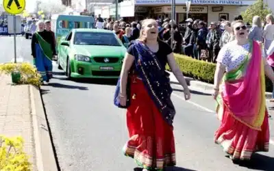 [Cootamundra Herald] A good crowd lined Parker Street for the 2019 Wattle Day parade on Saturday.